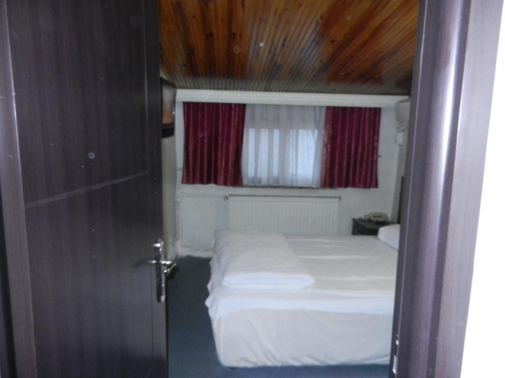 Cagri Hotel Истанбул Екстериор снимка