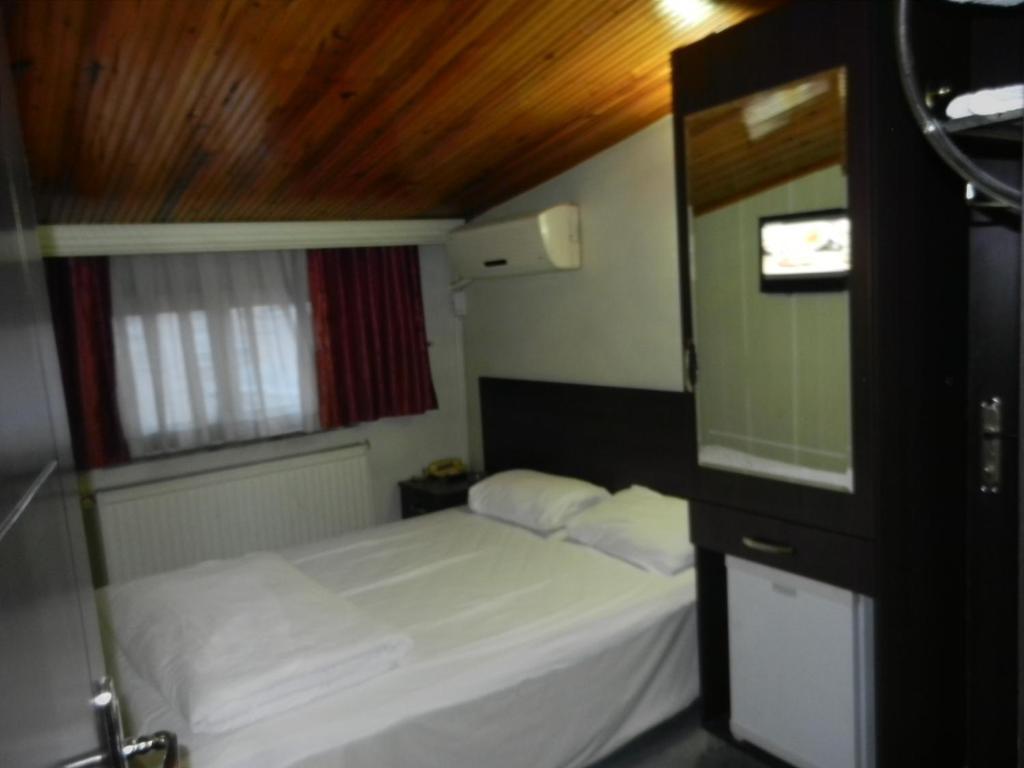 Cagri Hotel Истанбул Стая снимка